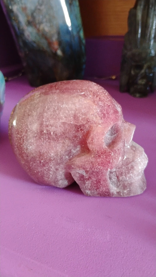 Strawberry quartz skull
